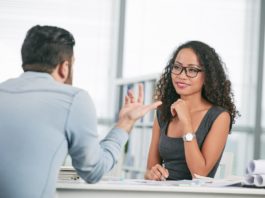 Gehaltserhöhung verhandeln – Gut vorbereitet in die Gehaltsverhandlung Für viele Mitarbeiter eine schwierige Situation - Die Gehaltsverhandlung mit dem/der Vorgesetzten