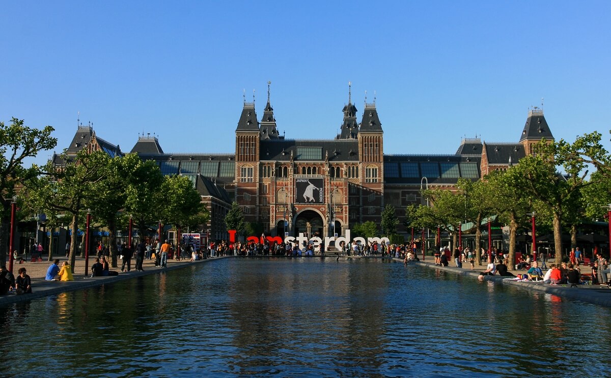 Das Rijksmuseum in Amsterdam verfügt über eine beeindruckende Sammlung niederländischer Kunst