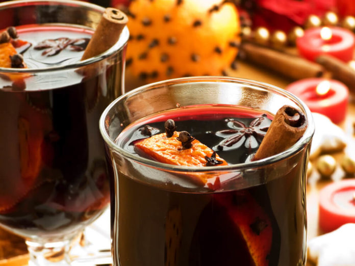 Glühwein selber machen - 3 Rezepte für selbstgemachten Glühwein Glühwein selber machen - 3 Rezepte für selbstgemachten Glühwein